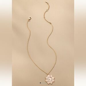 Cruved Sun Pendant Necklace